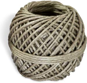 Ovillo de cuerda de cañamo.